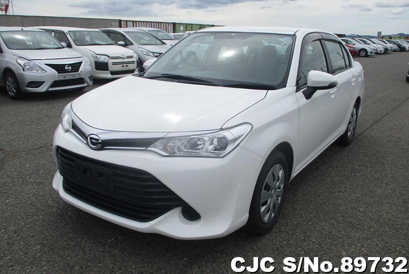 Toyota corolla axio 2015